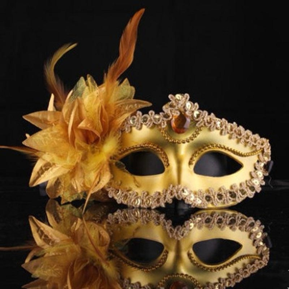 Elegant Gold Masquerade Mask with Feather Detail